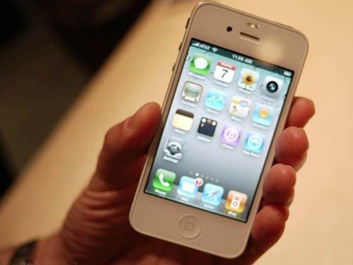 比较iPhone安卓和英国其他电话市场的手机交易和合同