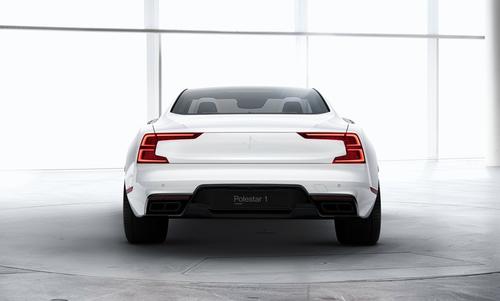 Polestar 1经历了碳纤维车身的首次碰撞试验