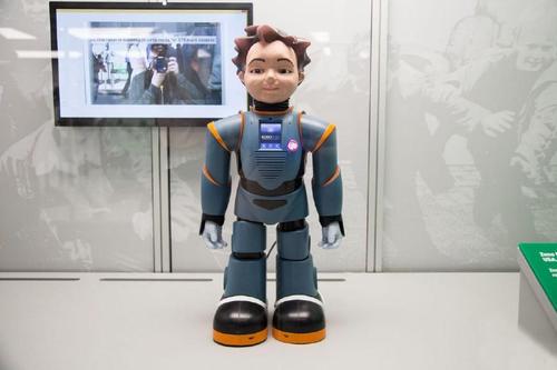俄罗斯刚刚向空间站发送了一个令人毛骨悚然的人形机器人