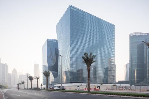 Zaha Hadid Architects的Opus酒店即将在迪拜完工