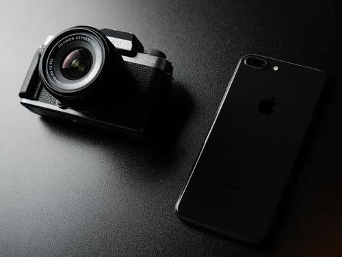 具有独特翻转相机的智能手机将于6月16日在印度推出