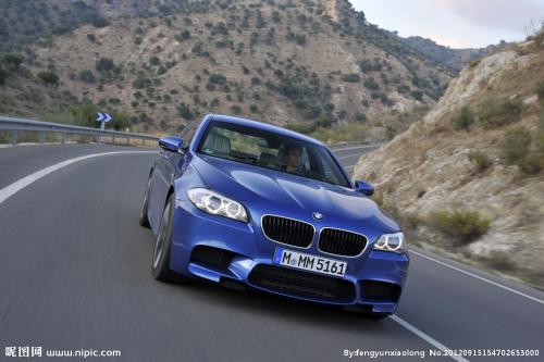  BMW M5已经通过预告片和封面截图进行了预览