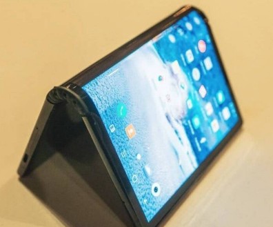 Vivo iQOO可折叠智能手机照片浮出水面双折叠显示屏将是典型