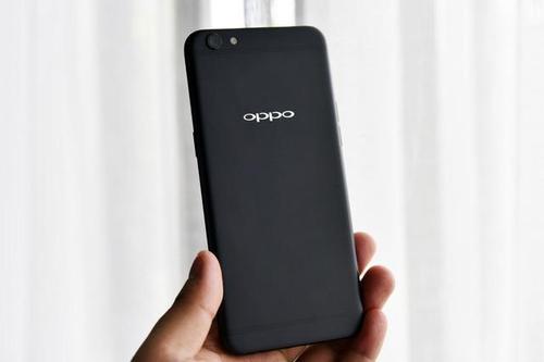 中国智能手机制造商Oppo和小米已经降低了手机的价格