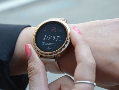 科技资讯:亚马逊在Kate Spade Scallop智能手表上做出了甜蜜的交易