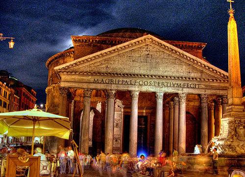 地下罗马神庙重新开放成为使用光线阴霾和声音的沉浸式博物馆