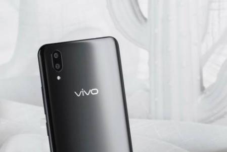 带有显示屏指纹扫描仪的Vivo X21将于本月推出读取泄漏的功能