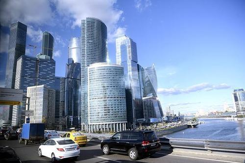 莫斯科发展为国际金融中心并为外国机构投资者提供便利的重要一步