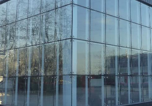Lipton Plant Architects为伦敦房屋增加了双层高玻璃幕墙