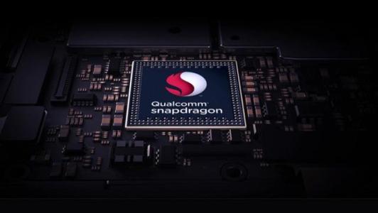 手机配备了Qualcomm Snapdragon 821处理器和8 GB RAM