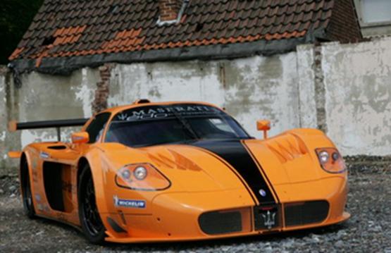 玛莎拉蒂MC12 GT1和获得一个罕见的赛车历史