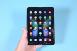 泄露的三星促销信息揭示了何时可以推出Galaxy  20系列和Galaxy  Fold  2