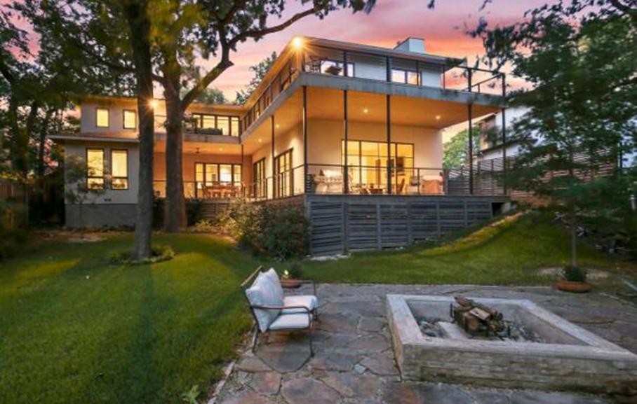 了解价值146.5万美元的Kessler Reserve住宅如何展示其自然环境