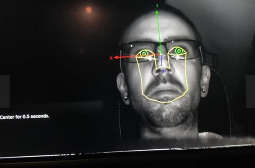 博世的面部识别技术可确保您在方向盘上的娱乐安全