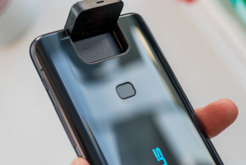 拥有5G连接和无线充电功能 ZenFone 7可能会在2020年成为人们关注的焦点