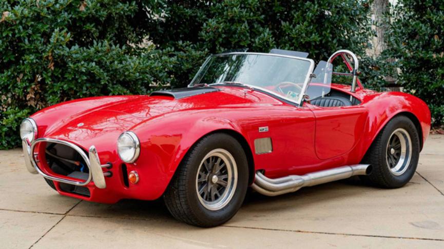 1965年谢尔比眼镜蛇4000跑车售价126,500美元