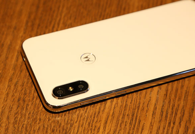 评测vivo  NEX双屏版怎么样以及Motorola  P30体验如何