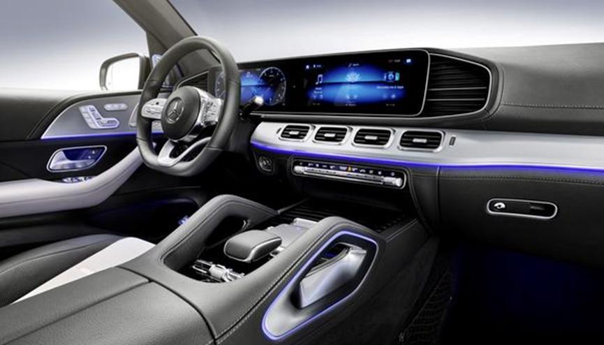 全新梅赛德斯GLE:优雅和智能化的SUV组合