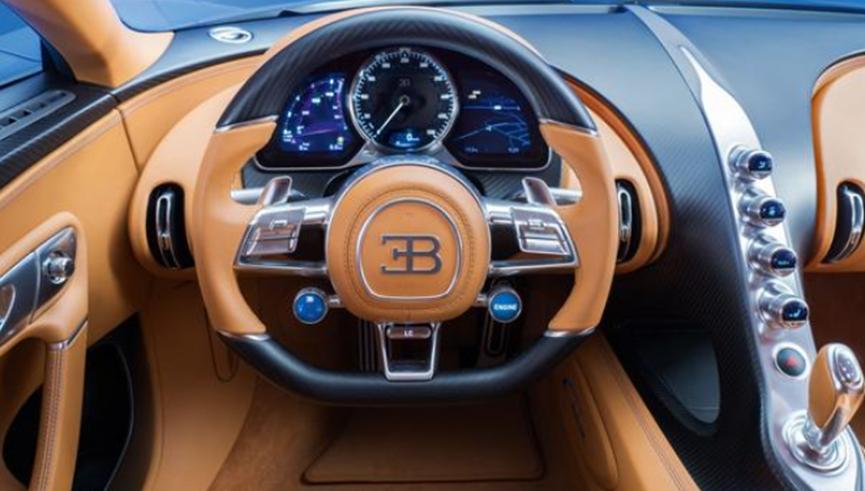 8.0升16缸Bugatti Chiron Noire以250万英镑的价格出售