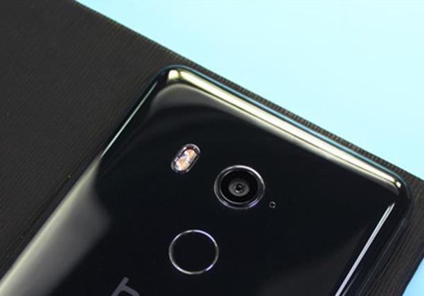 评测康佳S5及HTC  U11+手机系统如何