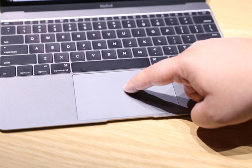 MacBook可能会配备带触觉反馈键的触摸屏键盘