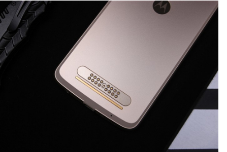 评测海信H10及Moto Z2Play手机价格如何