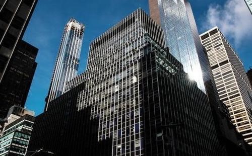 派拉蒙集团以1.3亿美元出售曼哈顿大厦