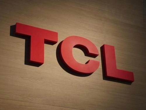 TCL正在开发带有幻灯片显示功能的原型智能手机