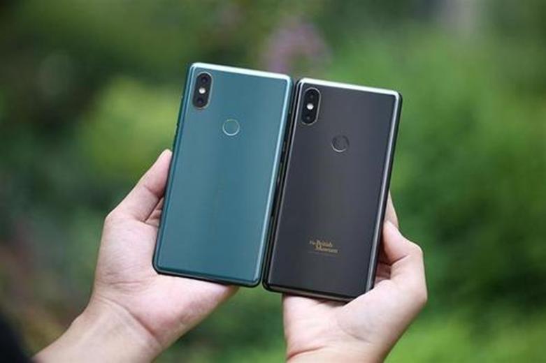 小米通过近乎无边框的智能手机Mi  Mix令人振奋