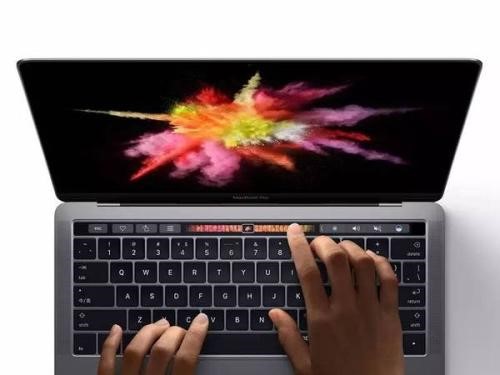 较薄的MacBook Pro具有触摸屏功能键