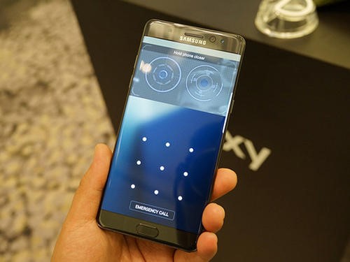 三星将因电池爆炸而召回Galaxy Note 7