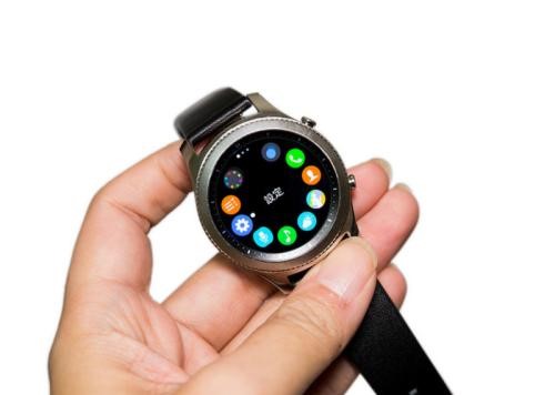 三星Gear S3智能手表将LTE装入46mm巨型表壳中