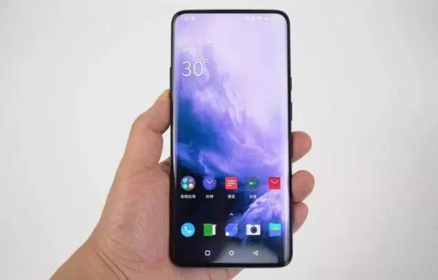 OnePlus 7 Pro通过新的语音助手获得Hydrogen OS 10.0.4更新