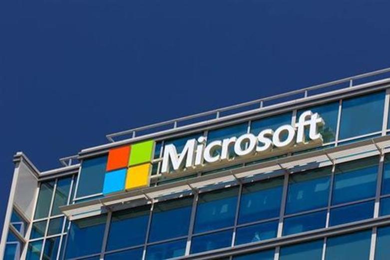 比尔盖茨退出微软董事会时代的终结