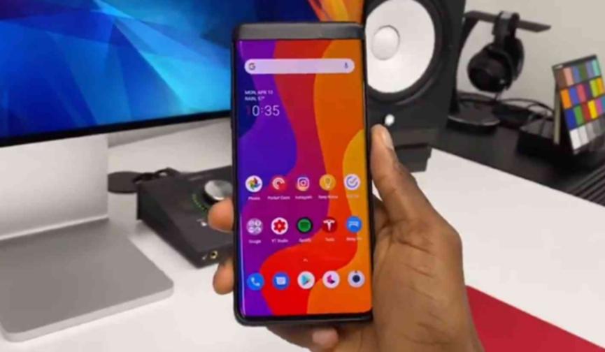 OnePlus 8 Pro显示屏在发布会之前的视频上显示