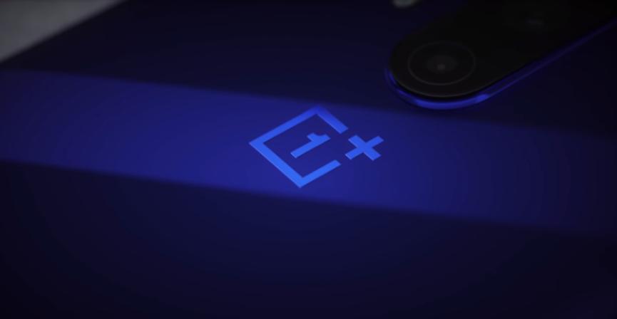 官方OnePlus 8系列促销视频注重设计和速度