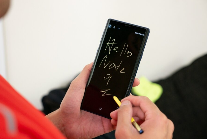 三星经典的Galaxy Note 9以惊人的价格出售并提供90天保修