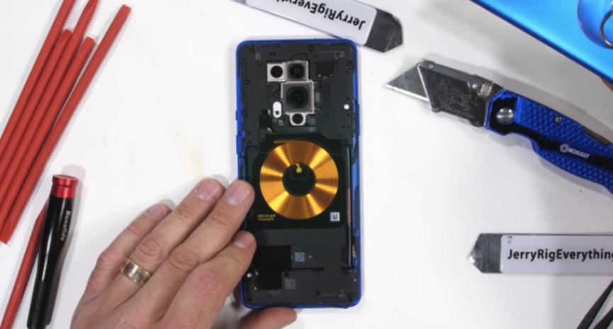 OnePlus 8 Pro拆解展示了48MP摄像头模块到底有多大
