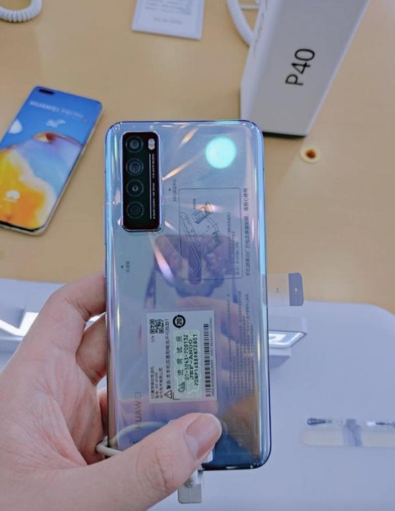 华为Nova  7系列和7 Pro的官方规格及其实时图像被泄露
