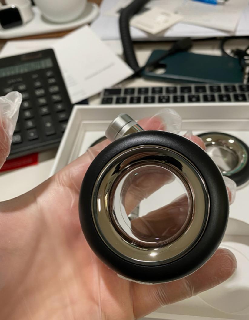 Mac  Pro  Wheels  Kit照片展示了这个昂贵的附件