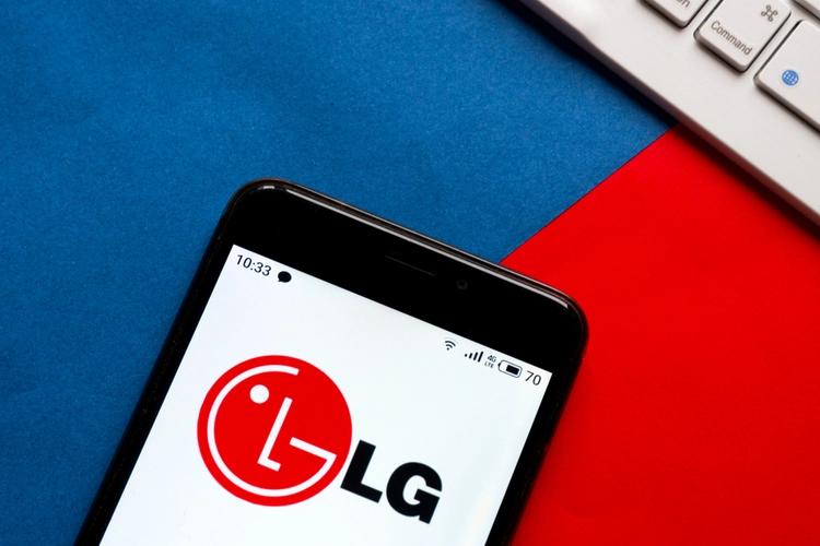 LG正在开发具有旋转显示屏的双屏智能手机：报告