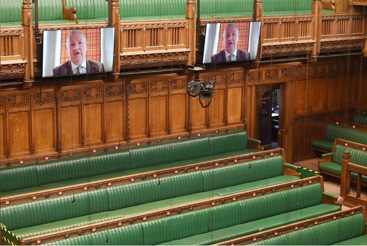 冠状病毒的影响：英国人将其议会转变为现代化的视频会议中心