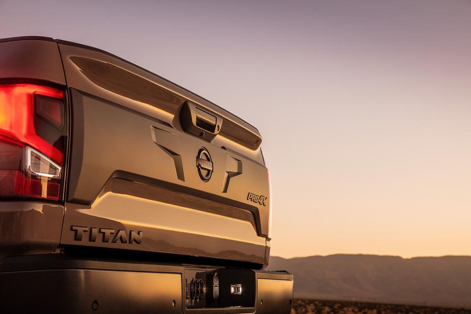 2020年日产Titan Pro-4X试驾和评测：一辆性能优异的卡车