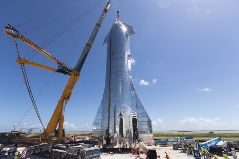SpaceX计划建造用于太空旅行和高超音速飞行的浮动太空港