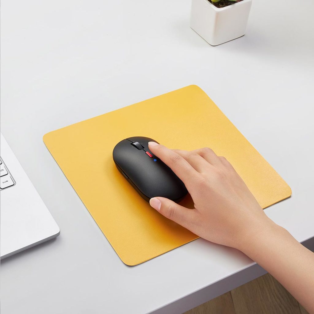 小米XiaoAI智能鼠标在中国正式发布，价格为149元