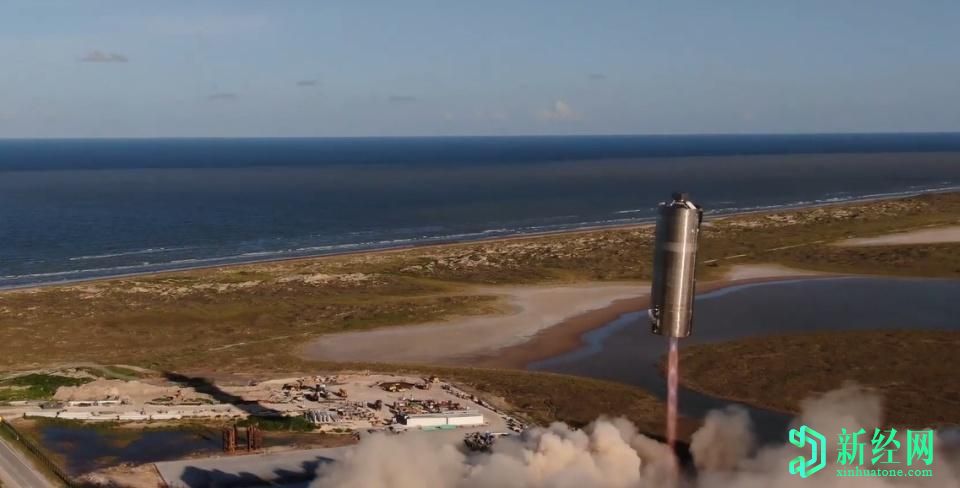 SpaceX的Starship原型机首次飞行数百英尺