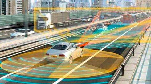 百度展示自动驾驶汽车和5G远程驾驶