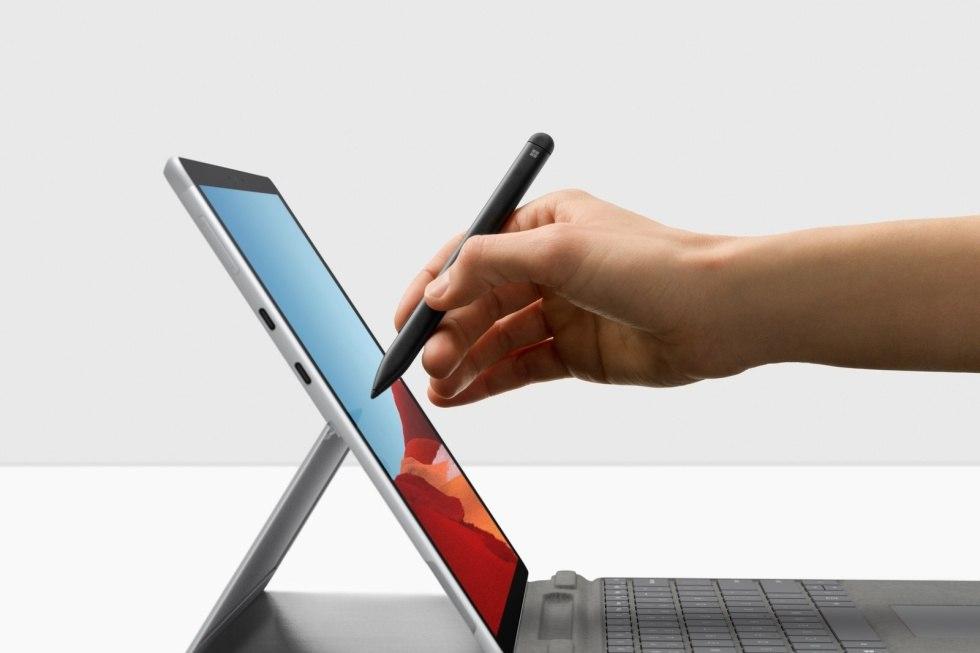 微软使用新的处理器选项更新了Surface Pro X