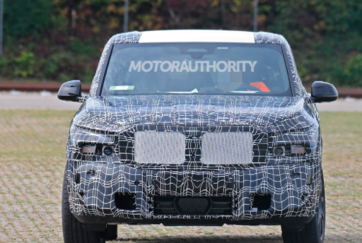 宝马（BMW）正在开发一种新的旗舰SUV，可能标为X8
