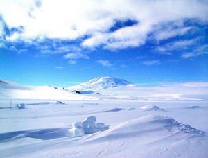 美国国家航空航天局的观测结果促使人们越来越关注南极冰融